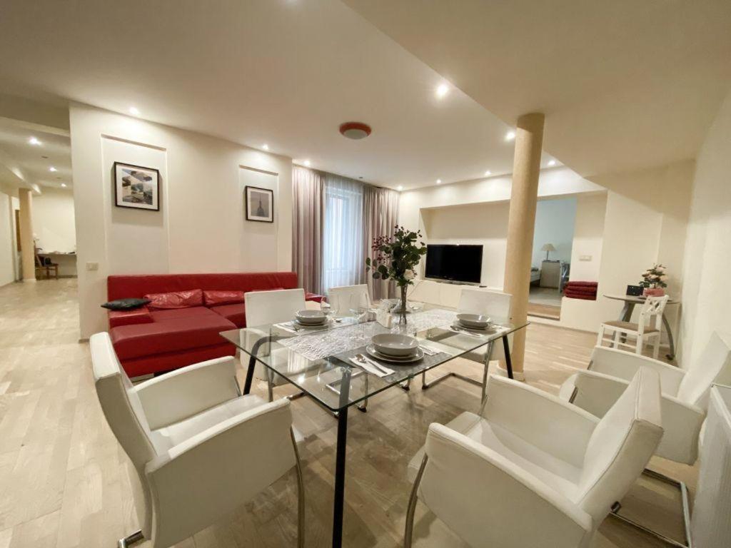 Old Town Apartment With Private Elevator Riga Exterior foto